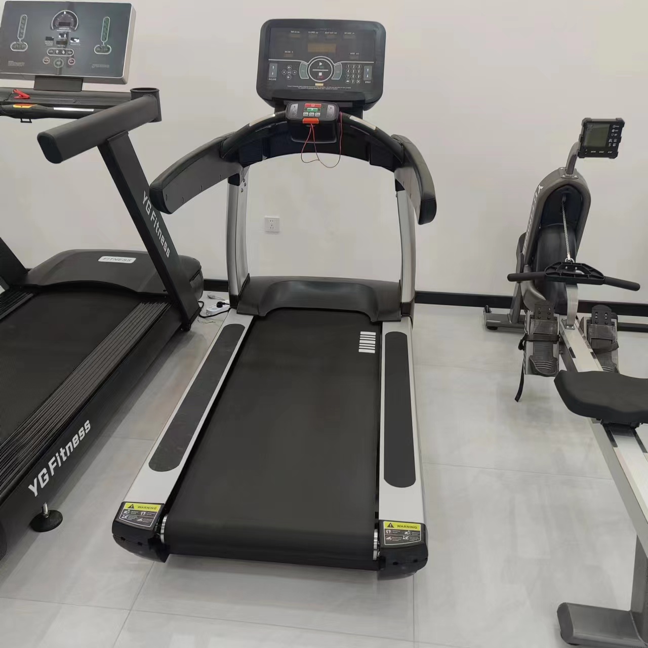 Elektryczna bieżnia do użytku  – High And Running Gear recenzja i cena